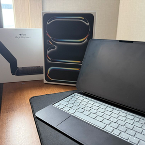 아이패드프로m4 11인치512g 사이클1 + 매직키보드