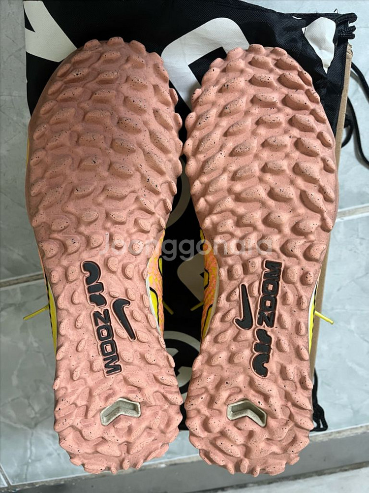 나이키 머큐리얼 슈퍼플라이9 아마데미tf 260--5