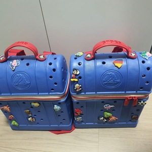 크록스 가방 + 지비츠 2개