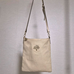 정품 멀버리 가죽 크로스백 아이보리