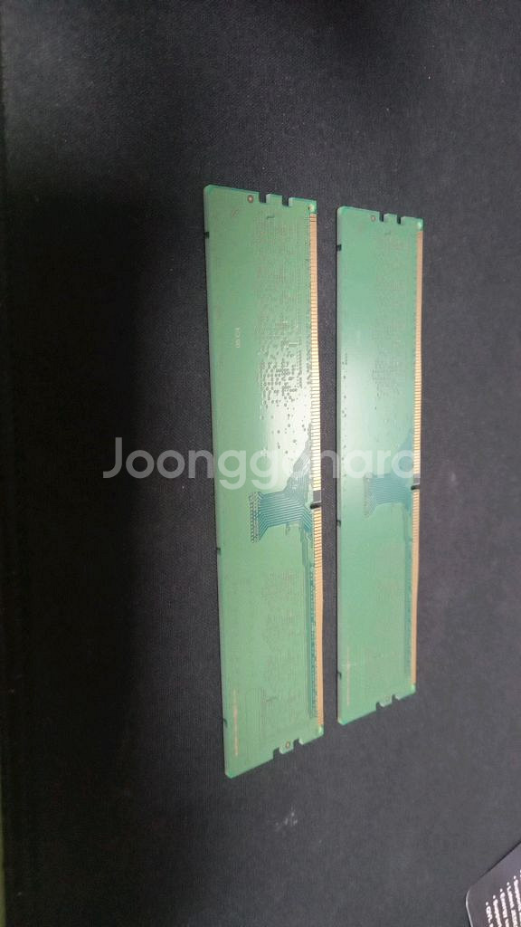 삼성전자 DDR4-2666 중고(8GB) 2개--1