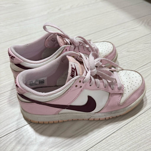 나이키 덩크 로우 핑크 폼 GS240(5.5Y)