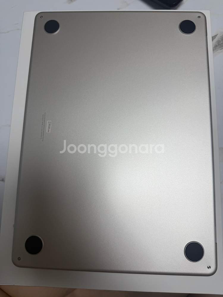 맥북에어 M2 램16GB 13인치 스타라이트 새상품급--1
