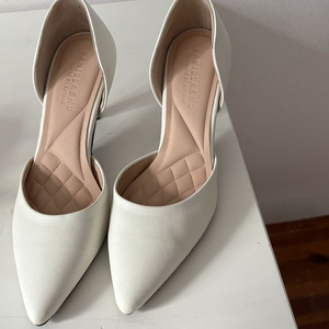 웨딩촬영용 흰색 구두