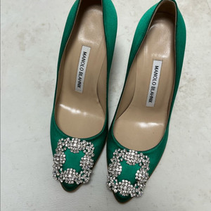 마놀로블라닉 항기시 힐 그린 36