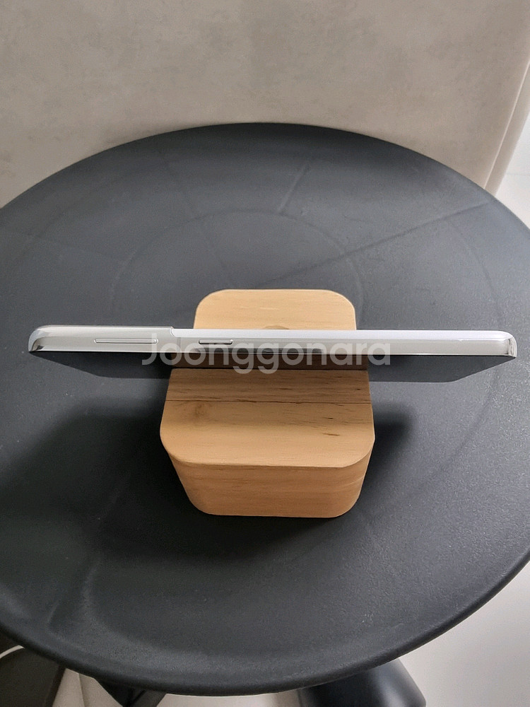 갤럭시 S21 256g 팬텀 화이트 SS급 팝니다!--2