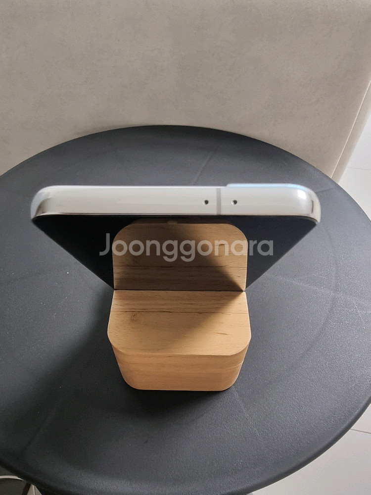갤럭시 S21 256g 팬텀 화이트 SS급 팝니다!--4