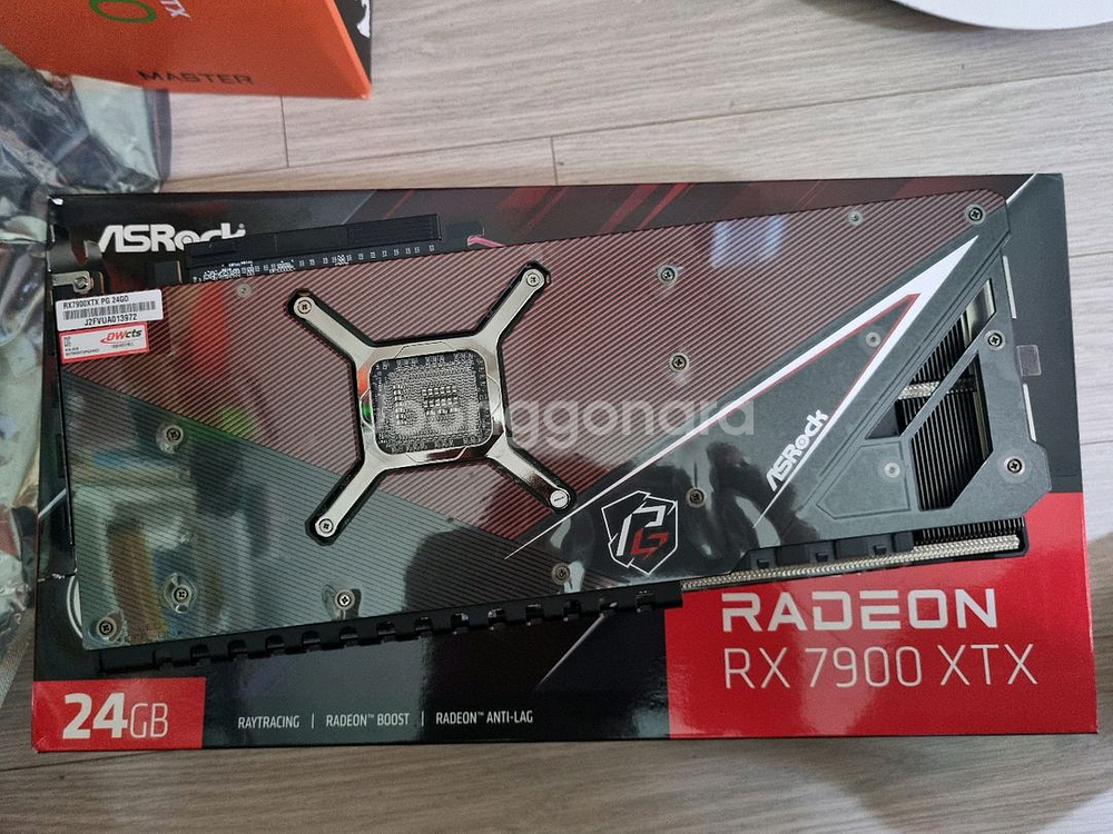 에즈락 rx 7900xtx 팬텀 팝니다--1