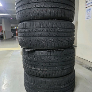 피렐리 최고급 윈터 타이어 소토제로 20인치