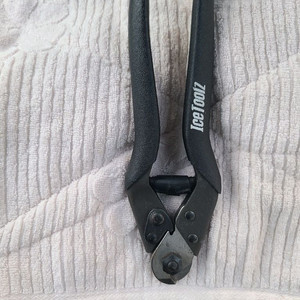 IceToolz 케이블 커터