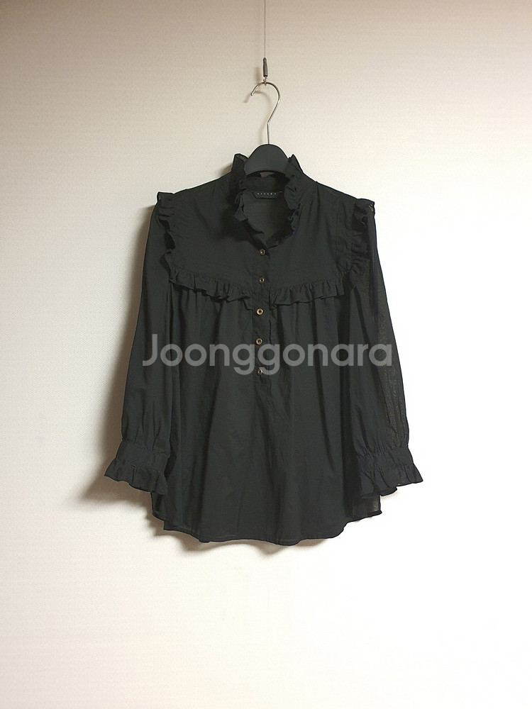 시슬리 블랙 러플 블라우스 55 사이즈 정품 사이즈--3