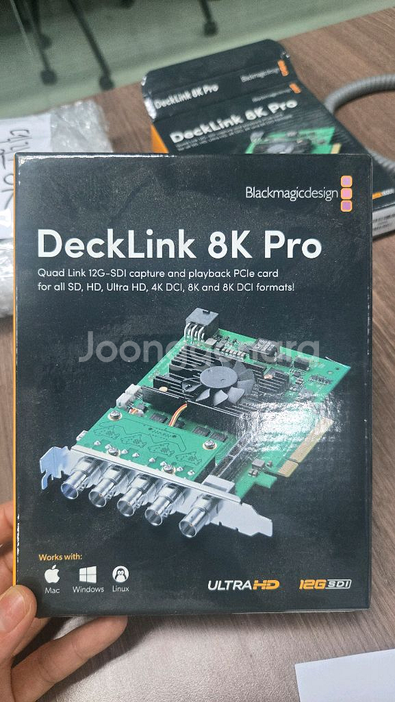 Blackmagic DeckLink 8K Pro--0