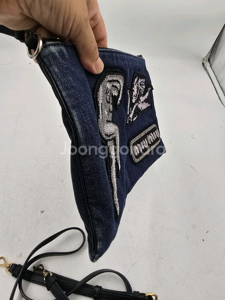 미우미우 (Miu Miu) 데님클러치겸 크로스백--5