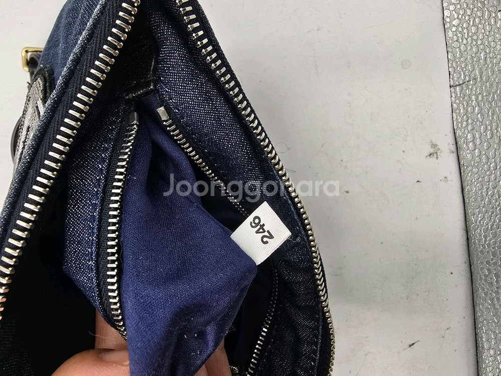 미우미우 (Miu Miu) 데님클러치겸 크로스백--3