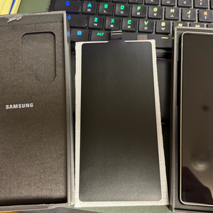 갤럭시 S25 울트라 티타늄 (1TB) 팝니다