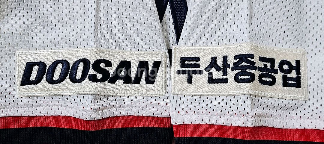 [80] 두산베어스 올드 홈 유니폼(이종욱)--2
