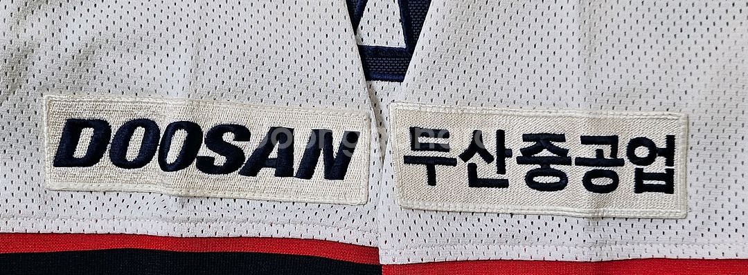 [100] 두산베어스 올드 홈 유니폼(김현수)--2