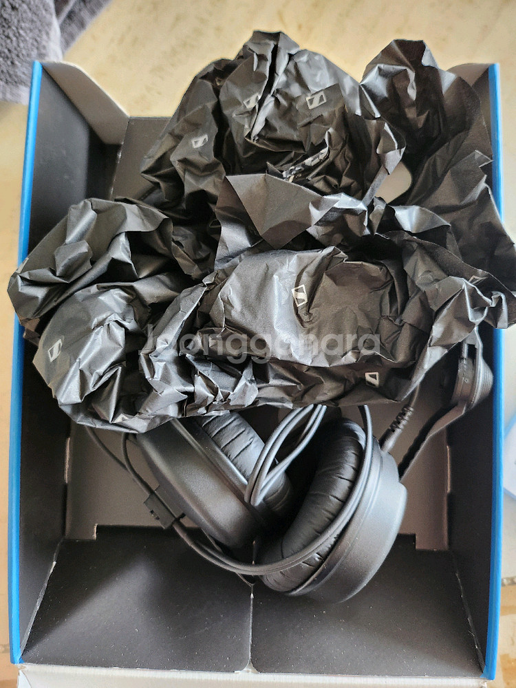 젠하이저 HD25 헤드폰--2