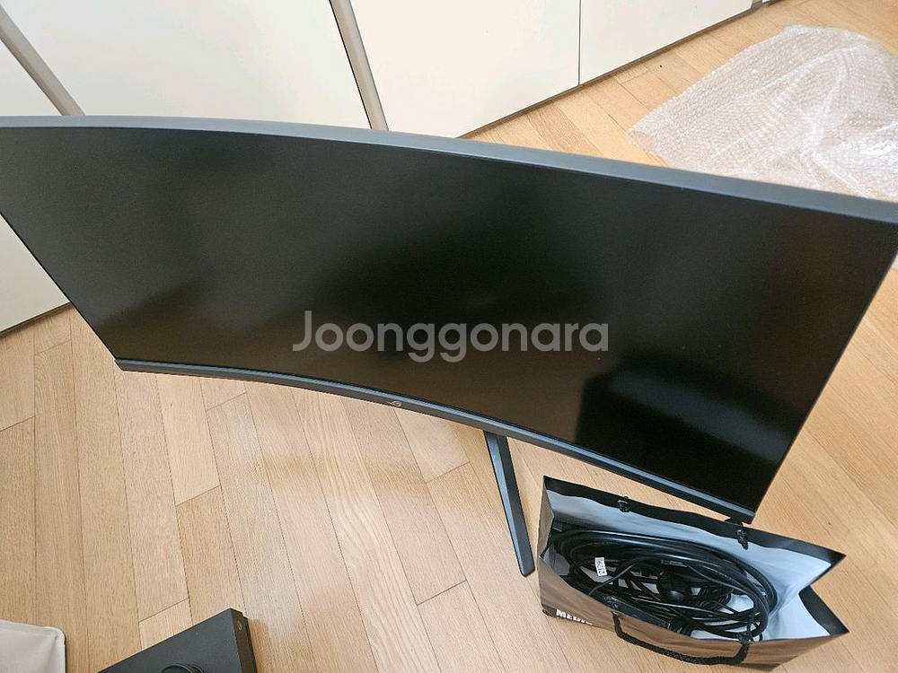 ASUS ROG Strix XG35VQ 35인치 커브드--4
