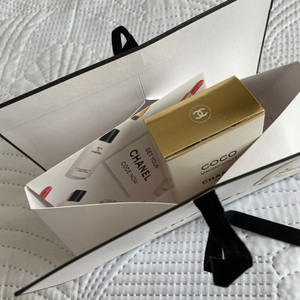 샤넬 코코 마드모아젤 빠르펭 슈브 헤어 미스트 팝니다