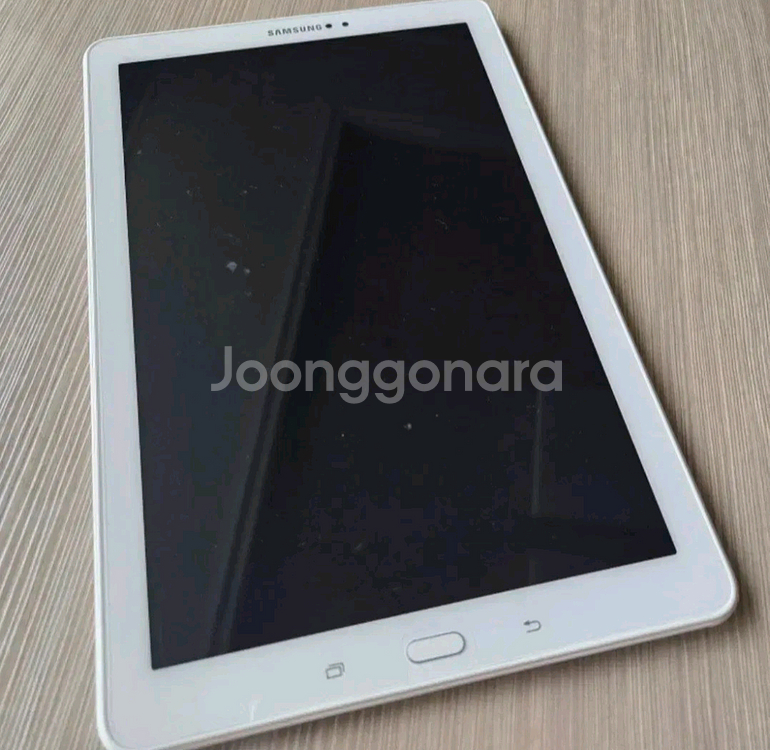 삼성 갤럭시탭A610.1인화이트태블릿상태최상--0