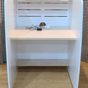 리바트 독서실 책상 (LED + USB 단자)