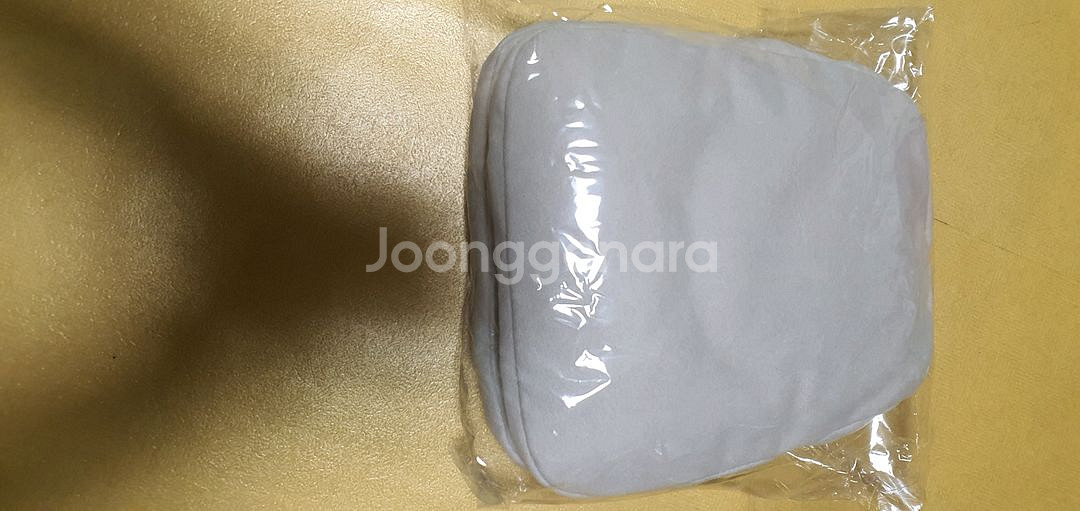 제네시스 GV80 뒷자석 목베게 셋트입니다--4