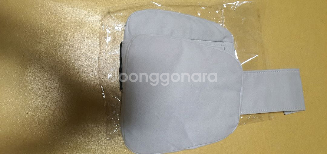 제네시스 GV80 뒷자석 목베게 셋트입니다--3