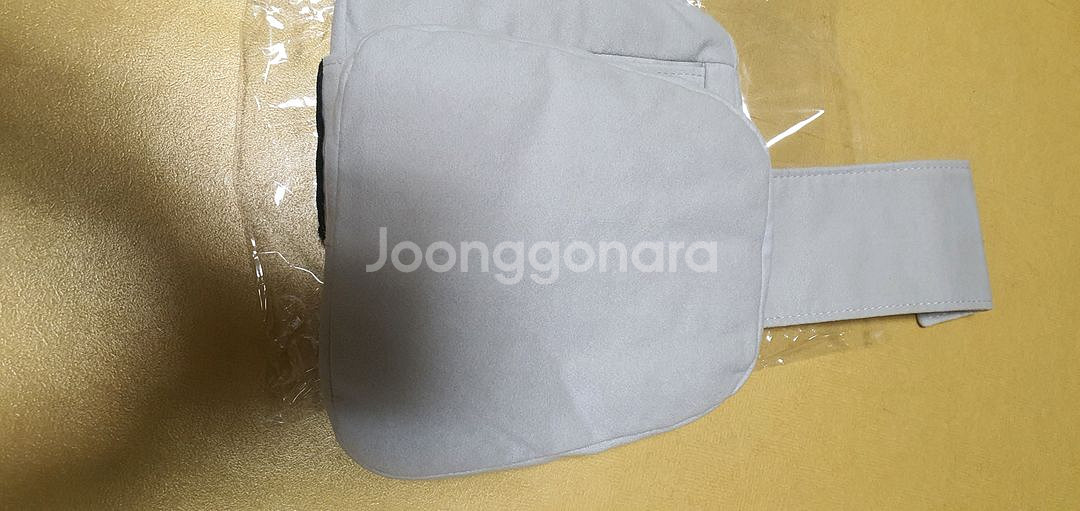 제네시스 GV80 뒷자석 목베게 셋트입니다--2