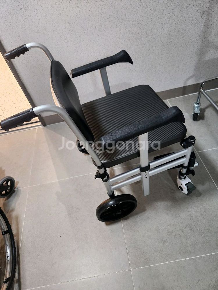 휠체어 어른 보행기--1