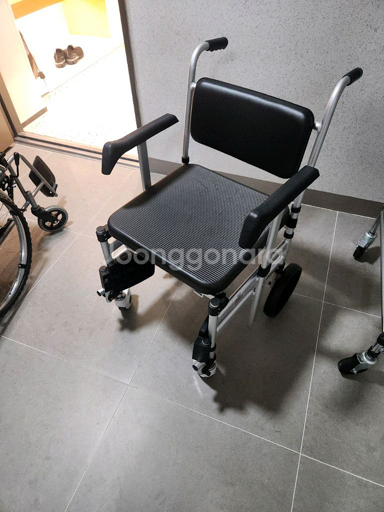휠체어 어른 보행기--2