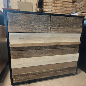 원목 식탁(4~6인치),거식장,서랍장,의자(새상품)