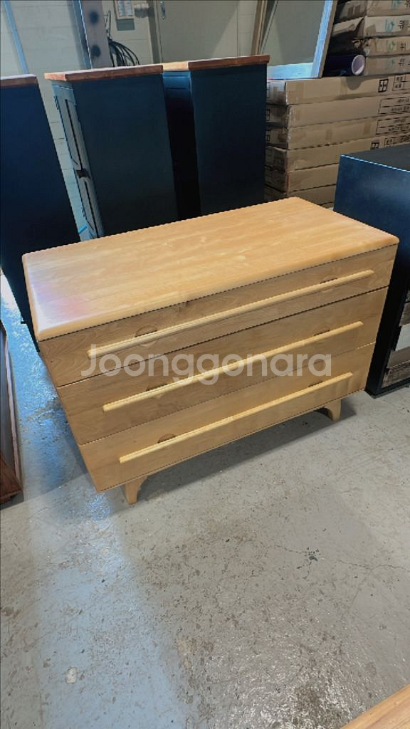 원목 식탁(4~6인치),거식장,서랍장,의자(새상품)--1