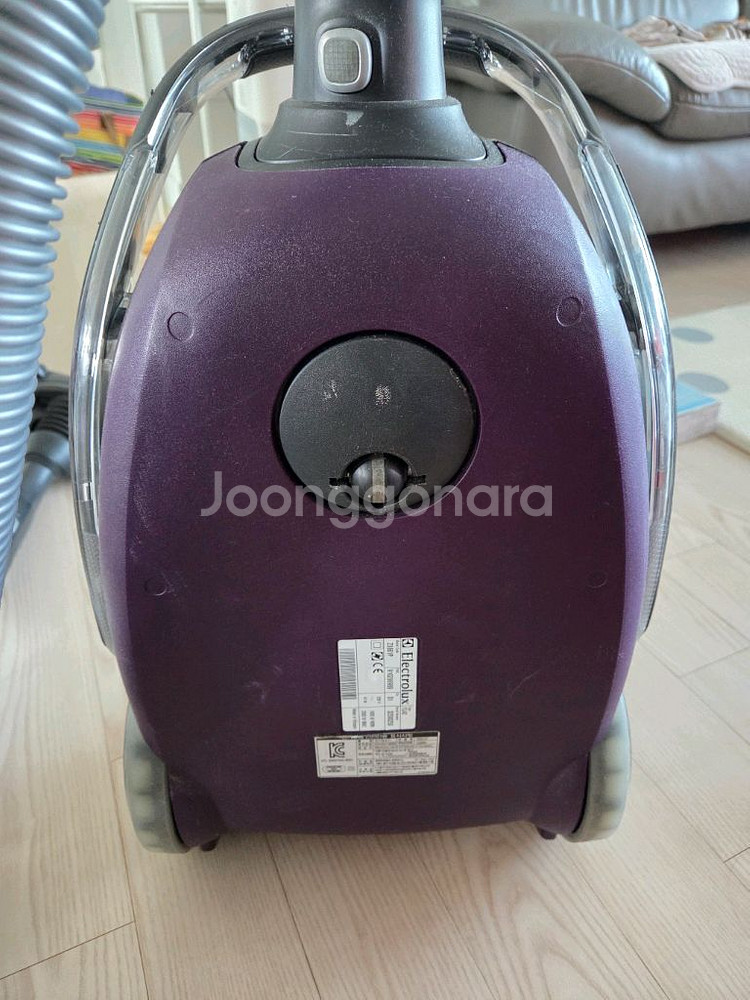 일렉트로룩스 울트라원 청소기 z8861p--1