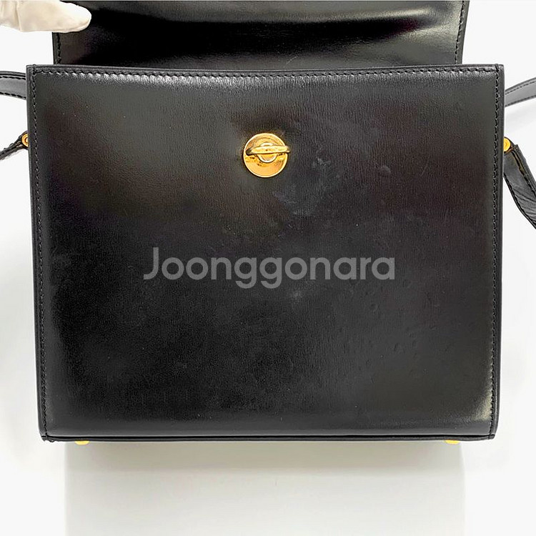 셀린느 스퀘어 블랙 가죽 도트백--8