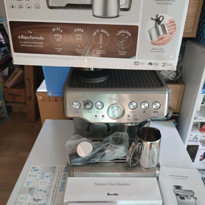 환불가능)브레빌 익스프레스 커피머신 BES870(미사용