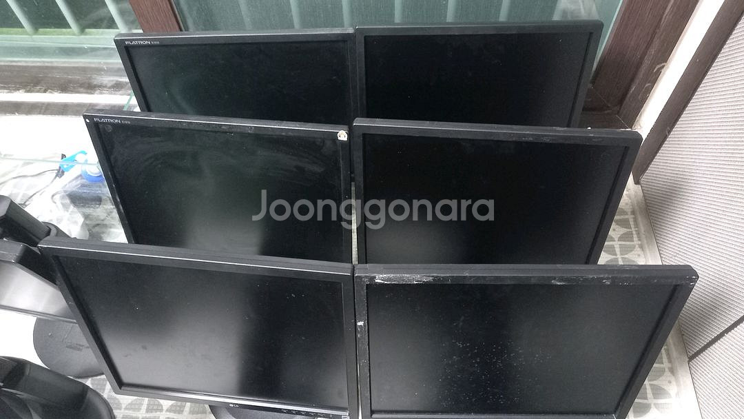 화질 완전 좋은 LG19인치 1만원에 팔아요.--2