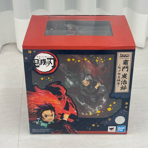 귀멸의칼날 탄지로 아츠제로 피규어 히노카미 카구라