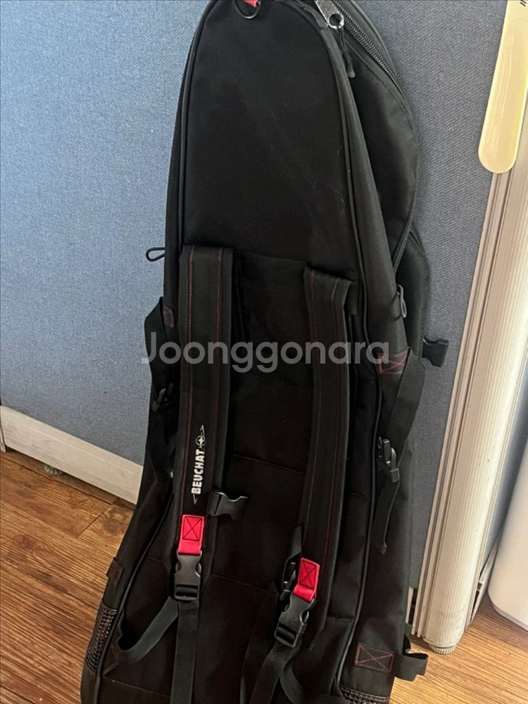 부샤 문디알 스피어피싱 핀가방--1