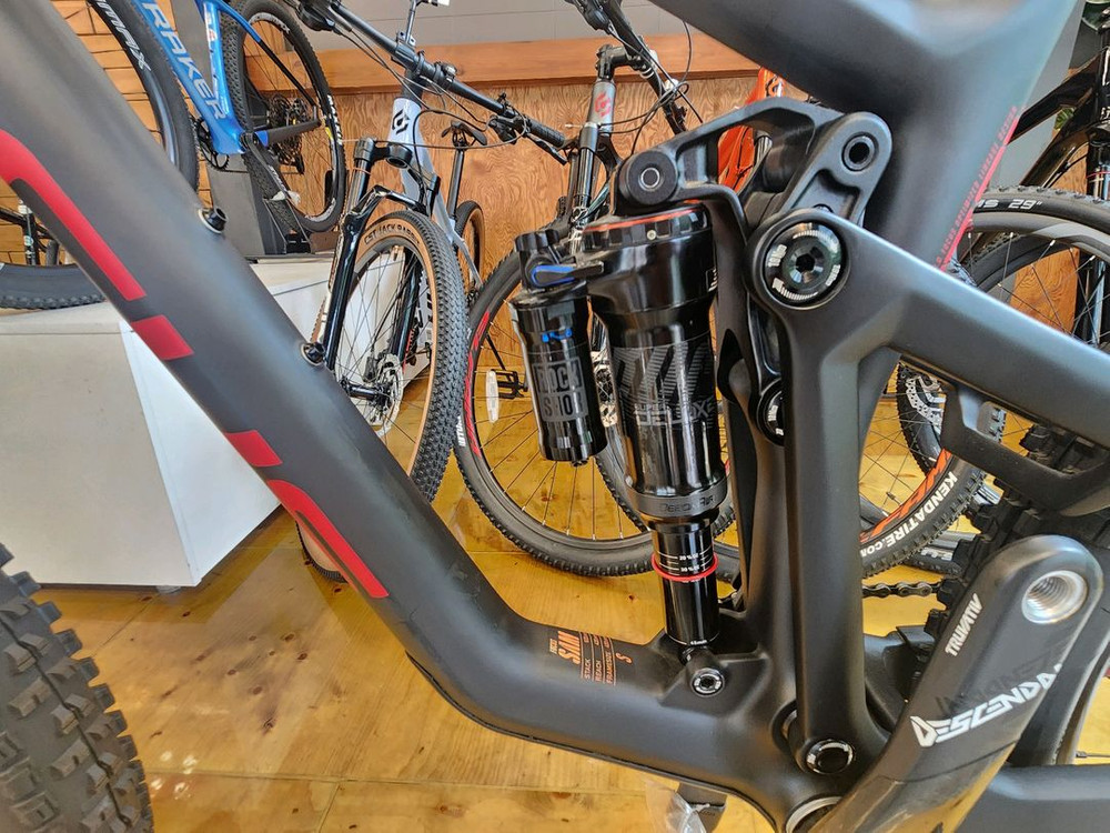 포커스 27 SAM 9.9 MTB 풀카본풀샥자전거 특가 이미지