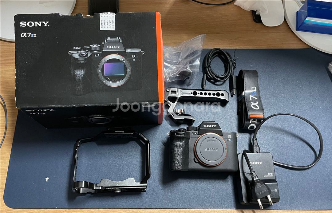 Sony a7s3--0