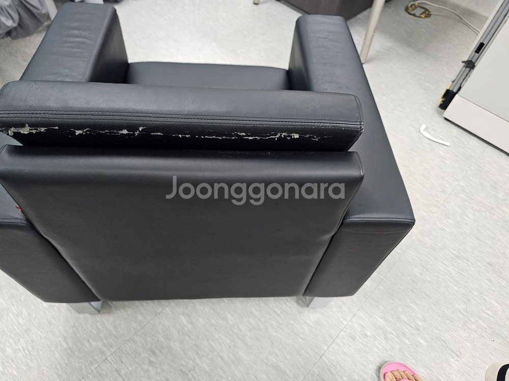사무실 쇼파 무료나눔합니다(탁자도 같이요)--3