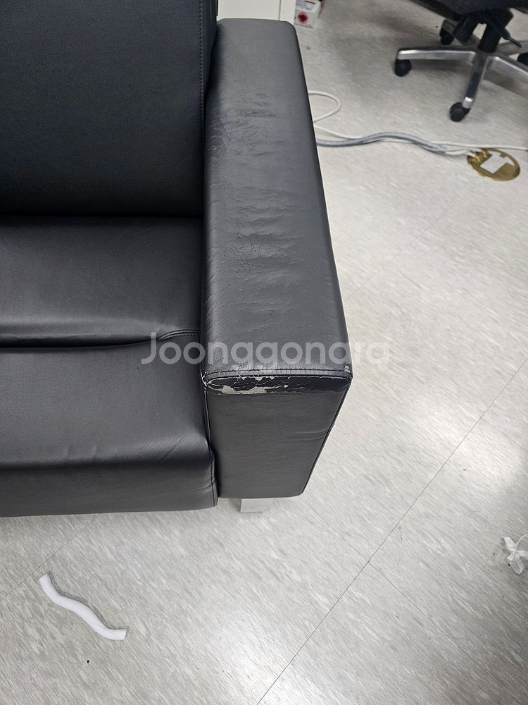 사무실 쇼파 무료나눔합니다(탁자도 같이요)--2