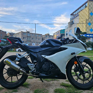 스즈키gsxr125/19년식/3만키로/220만원/풀배기