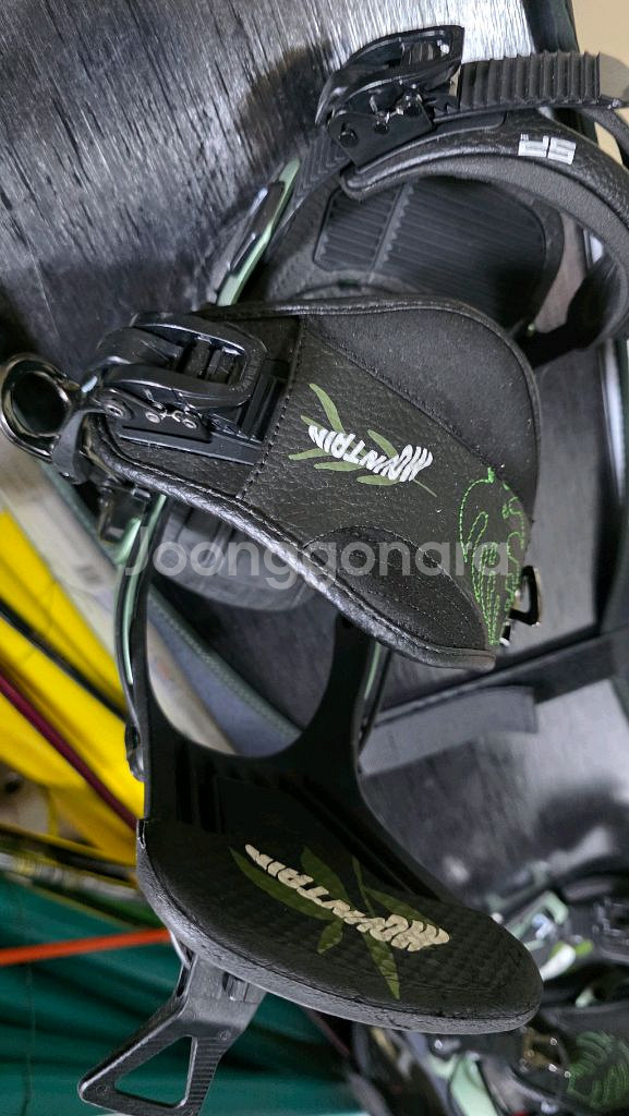 23/24 sp마운틴 s 팝니다 260까지--0