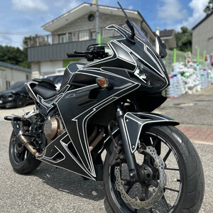 cbr500r 16년 머플러구변o 저렴하게 판매합니다.
