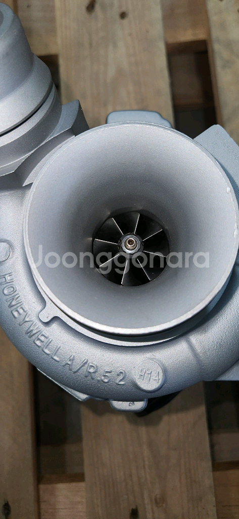 BMW 520D F10 터보차저 팔아요.(미장착품)--3
