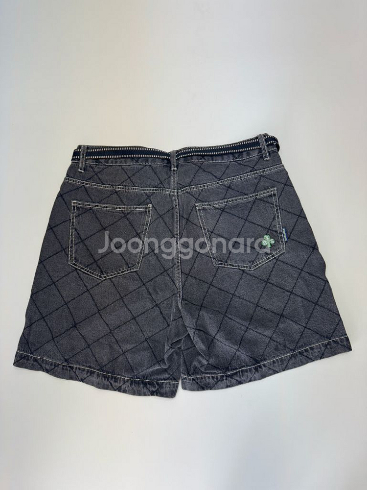 예스아이씨 다이아 퀄팅 흑청 데님 쇼츠 반바지 L--1