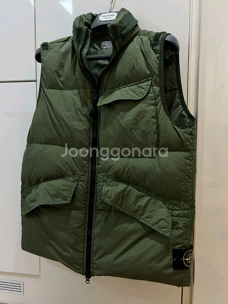 23fw 스톤아일랜드 크링클랩스패딩조끼 (새상품급)--0