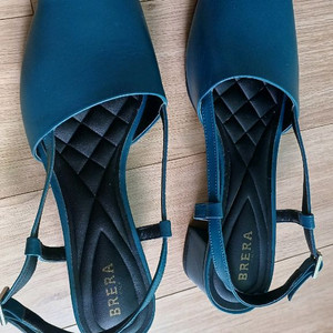 브레라 여름샌들